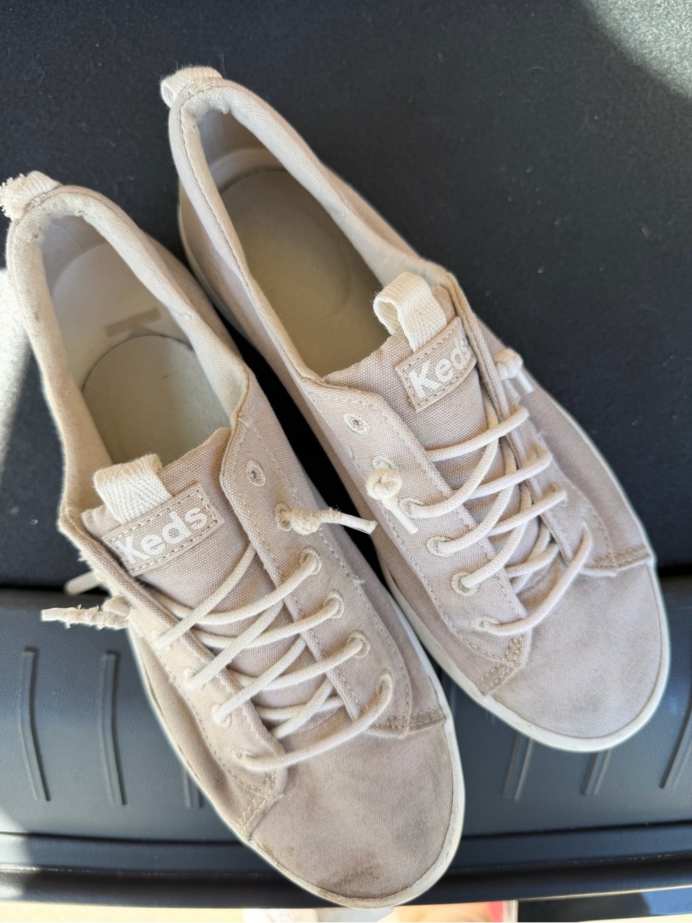 Keds Women’s Canvas Sneakers Beige Cream Lace Up Casual Shoes Size 8.5